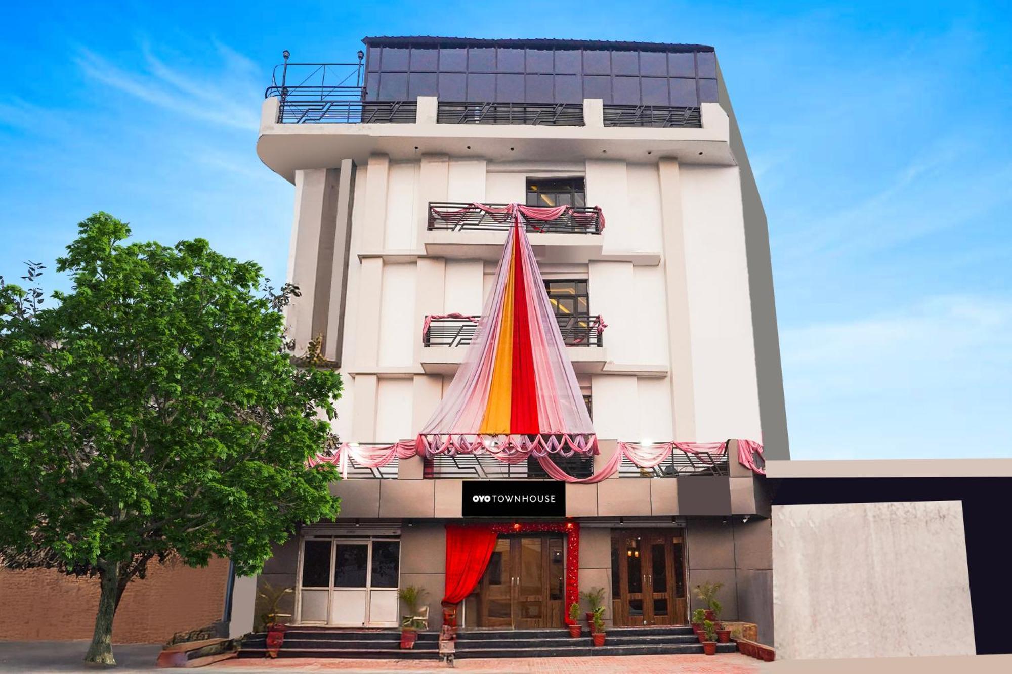 Super Townhouse The Royal Casa Ghaziabad Exterior foto