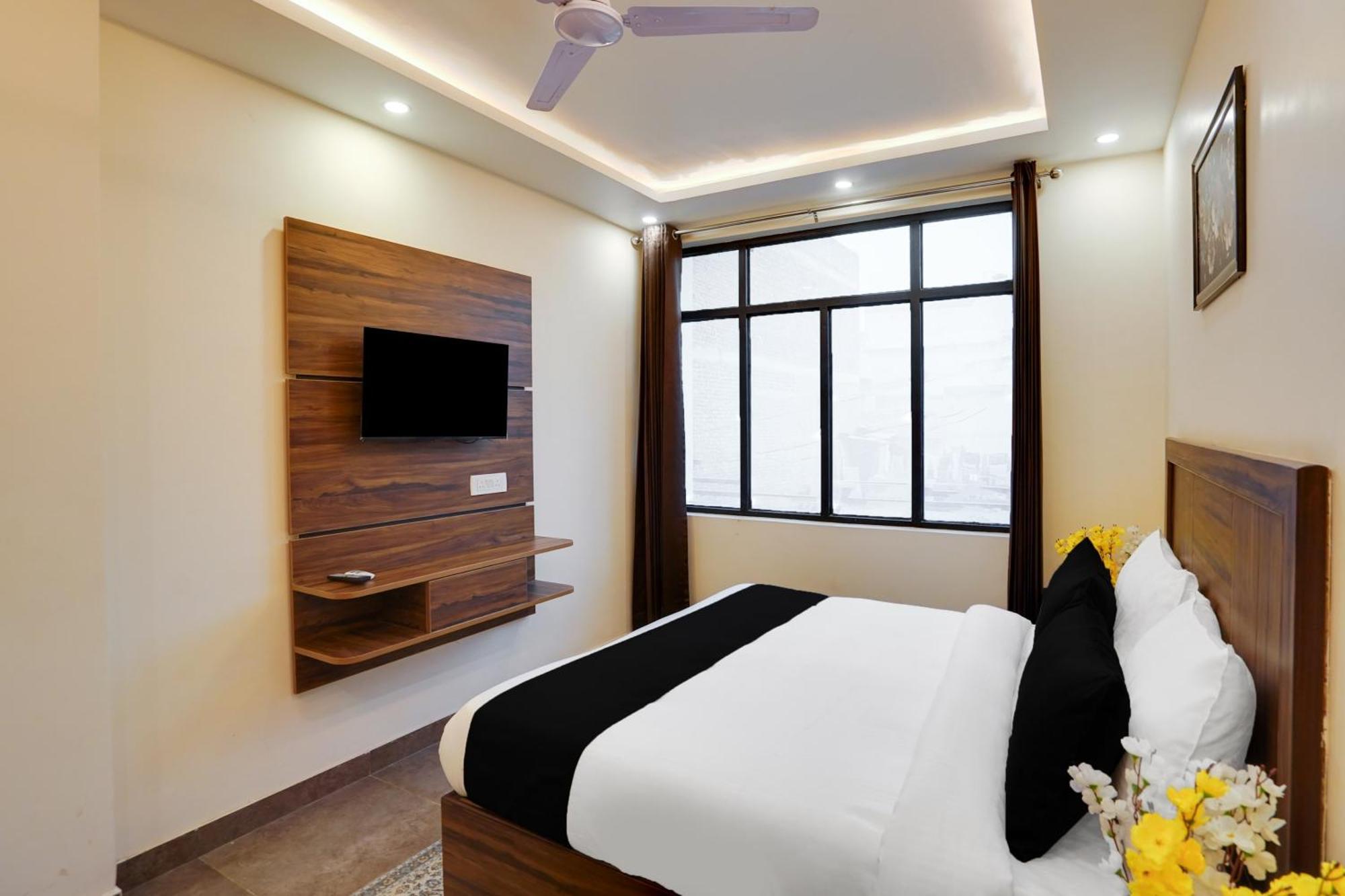 Super Townhouse The Royal Casa Ghaziabad Exterior foto