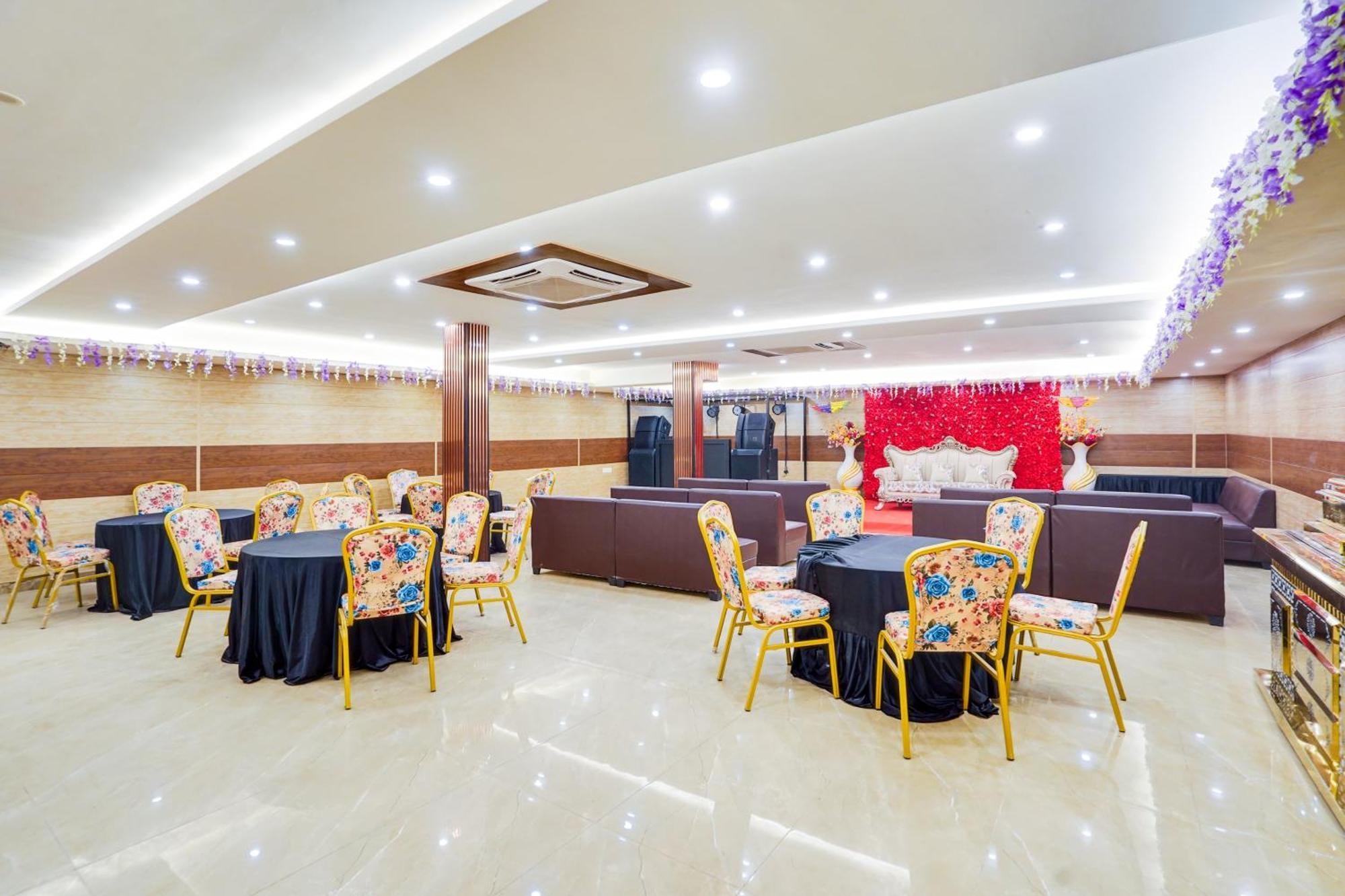 Super Townhouse The Royal Casa Ghaziabad Exterior foto