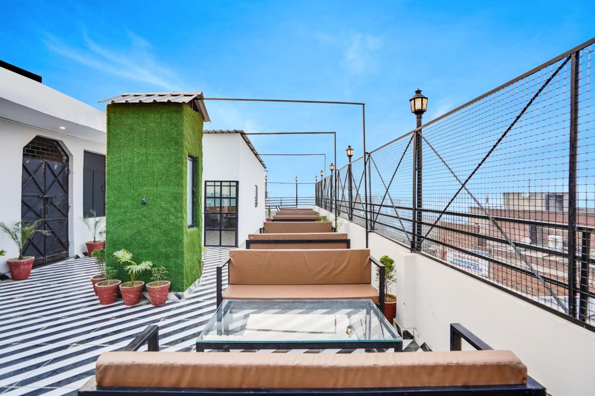 Super Townhouse The Royal Casa Ghaziabad Exterior foto