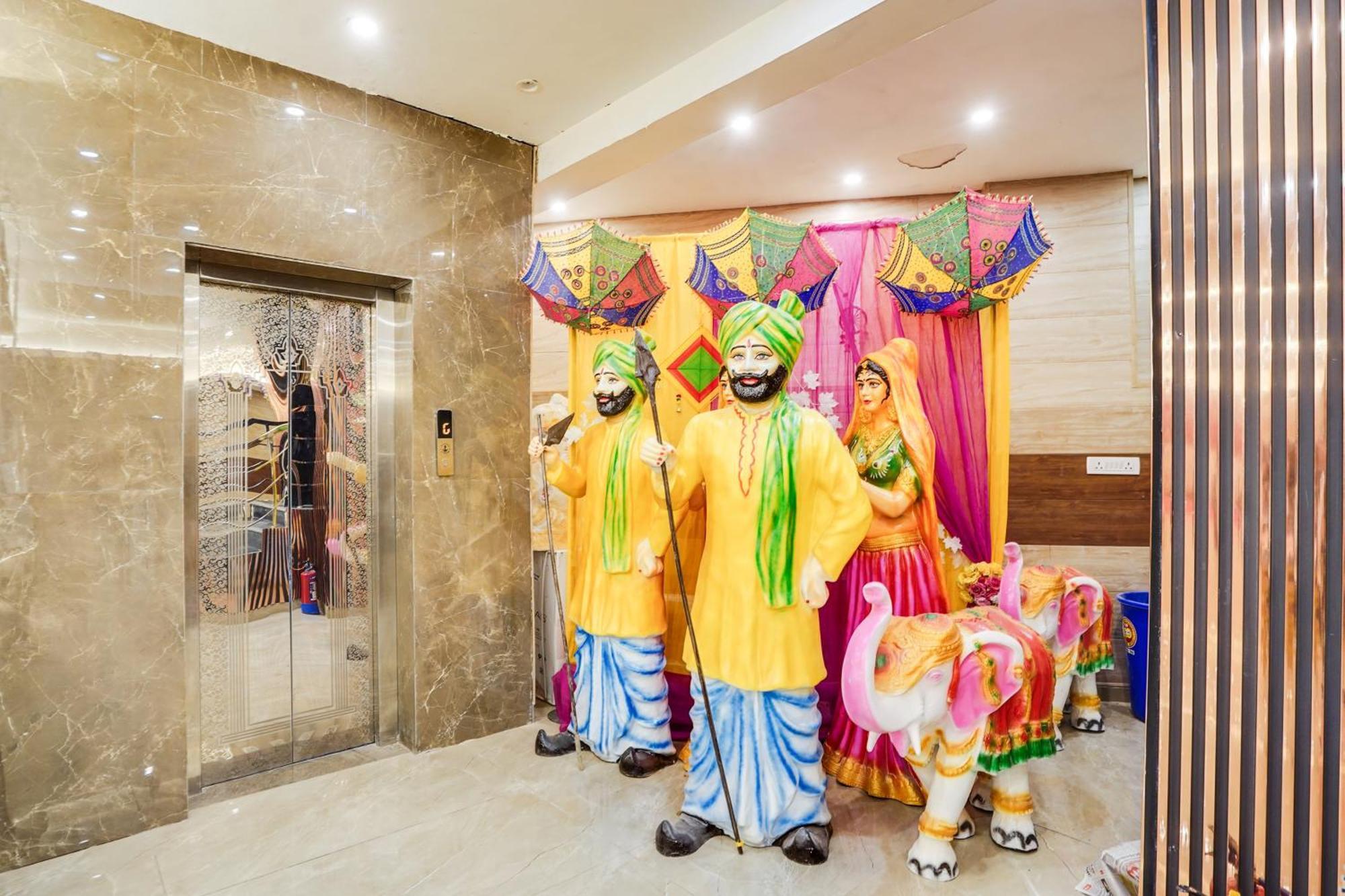 Super Townhouse The Royal Casa Ghaziabad Exterior foto