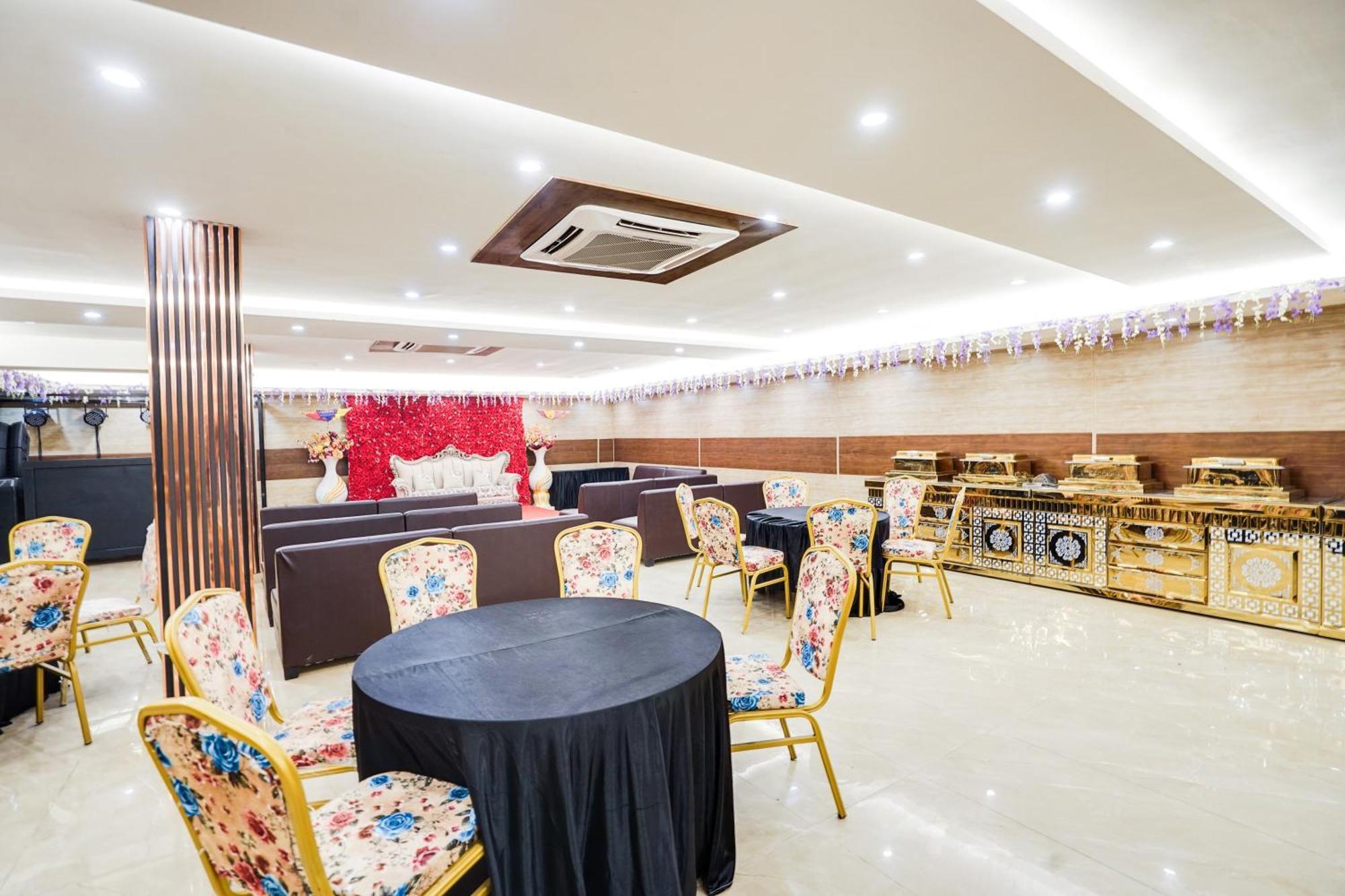 Super Townhouse The Royal Casa Ghaziabad Exterior foto