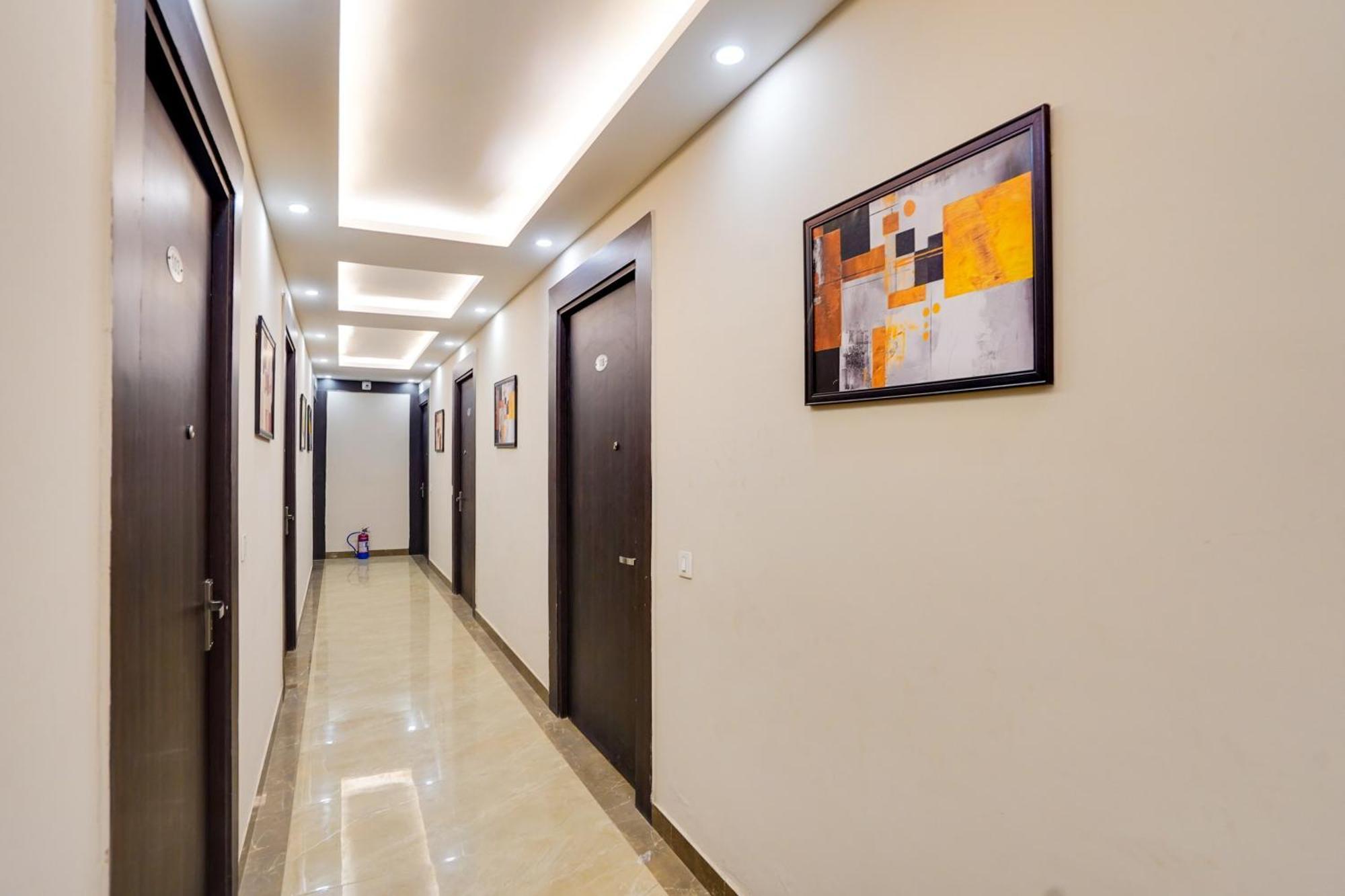 Super Townhouse The Royal Casa Ghaziabad Exterior foto