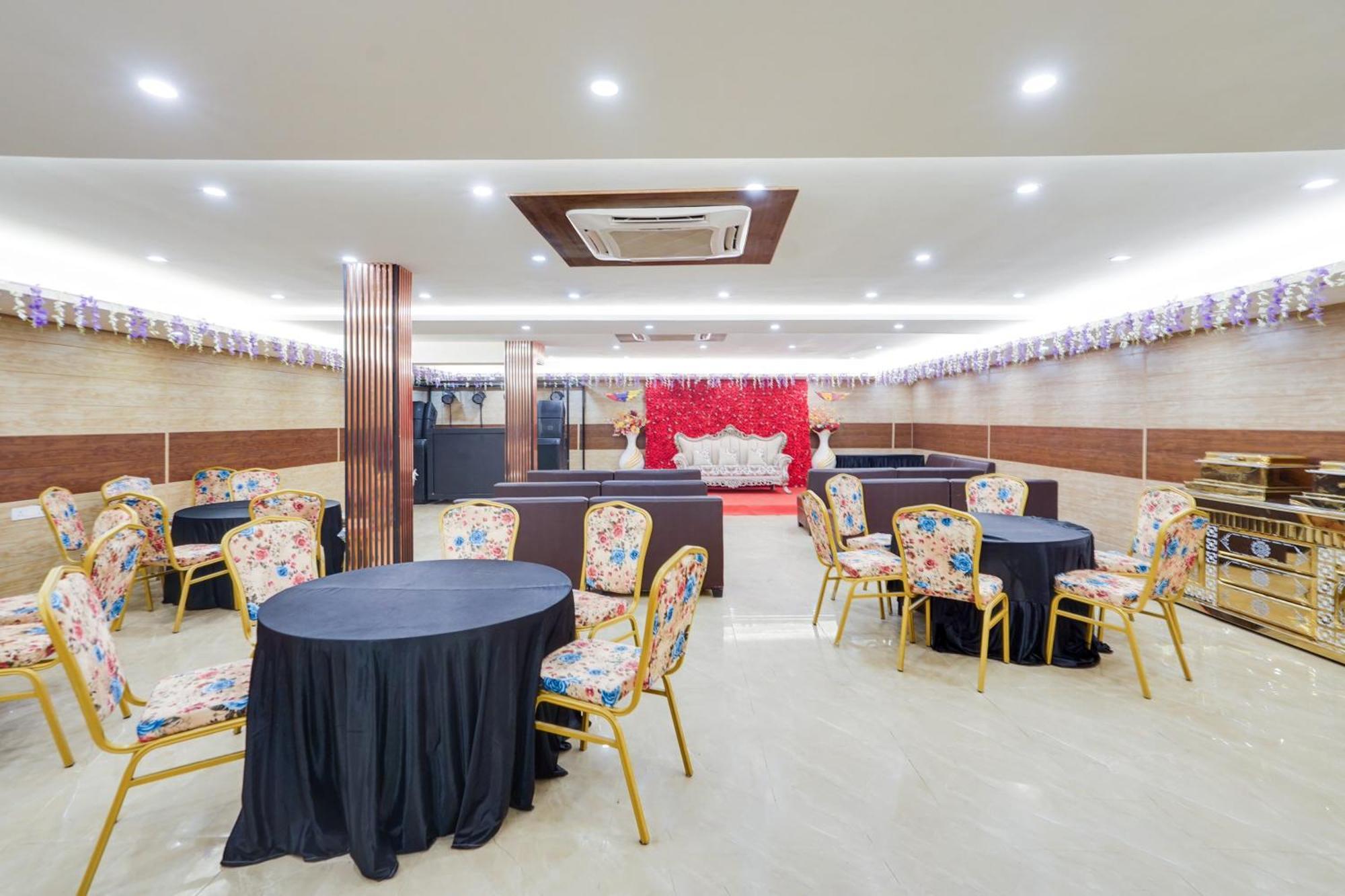 Super Townhouse The Royal Casa Ghaziabad Exterior foto